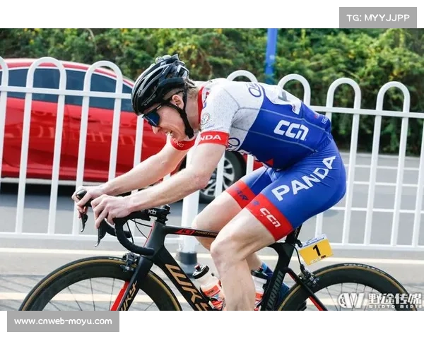 龙山县竞速赛程良琼夺男子公路精英组冠军，张婷婷再登顶